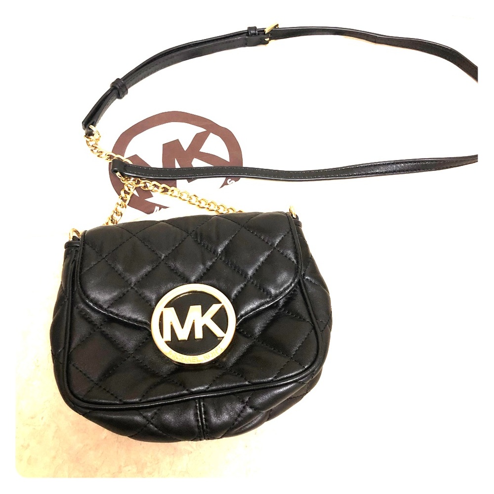 *CLEARANCE!!* Michael Kors- quilted leather